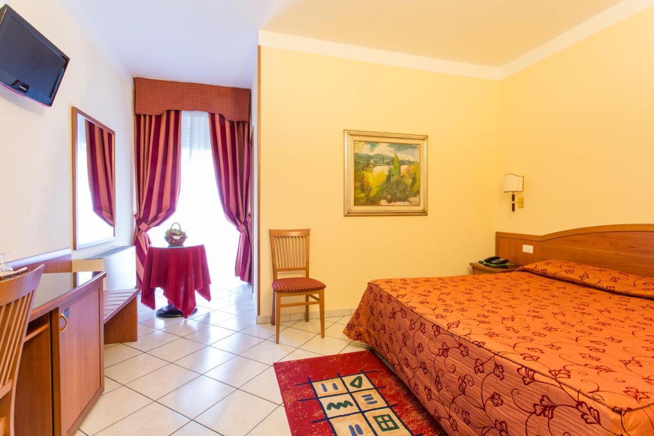Hotel Ristorante Paladini Carisio Extérieur photo